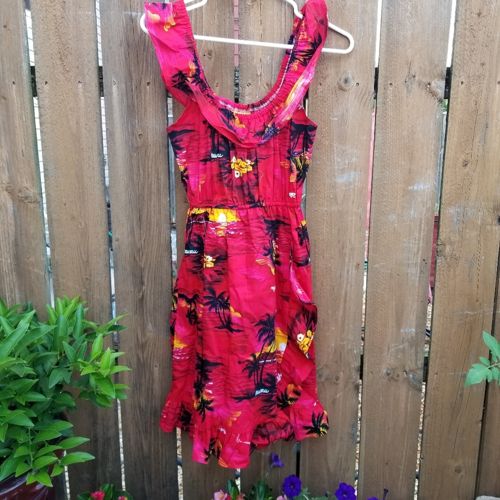 Aloha Mo'i Women Red Floral Hawaiian Dress